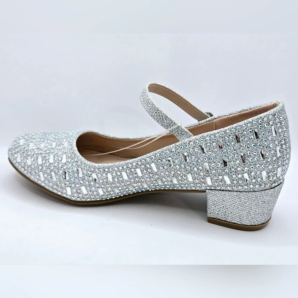 Amenity 46K Silver Fabulous Shoes Jeweled Sparkley Short Heel Ankle strap 3 NWOT